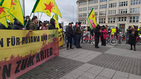 ANF | Hamburg police attack demonstration in solidarity with Rojava