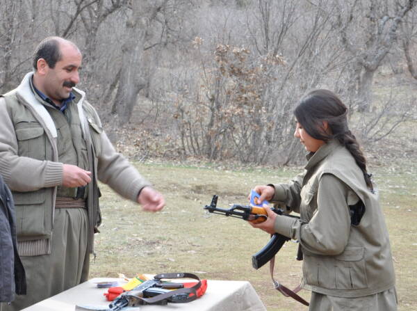 ANF HPG gedenken MetînaGefallenen