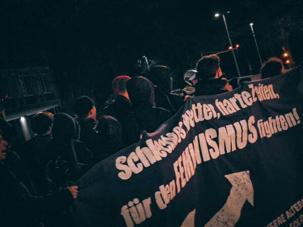 Jugend Ohne Gott Gegen Faschismus Bedeutung ANF | Hannover: Jugend demonstriert gegen Faschismus